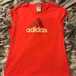 Adidas T-shirt